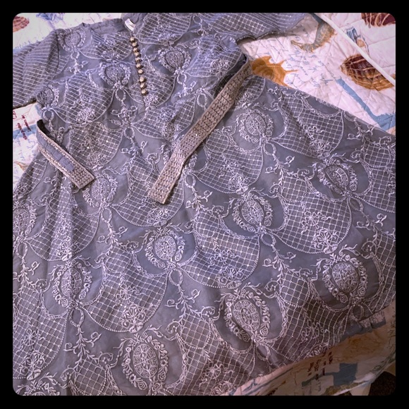 ⛔️SOLD⛔️Fancy Frock kurti - Picture 2 of 5